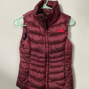 Xs new  w/o tags north face vest